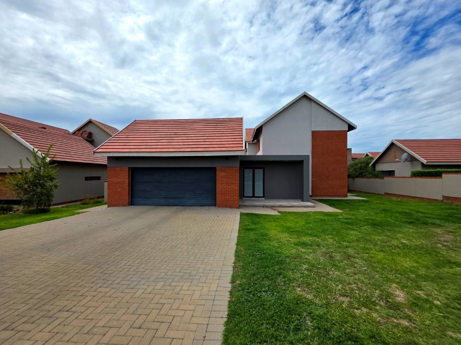 3 Bedroom Property for Sale in Wild Olive Estate Free State